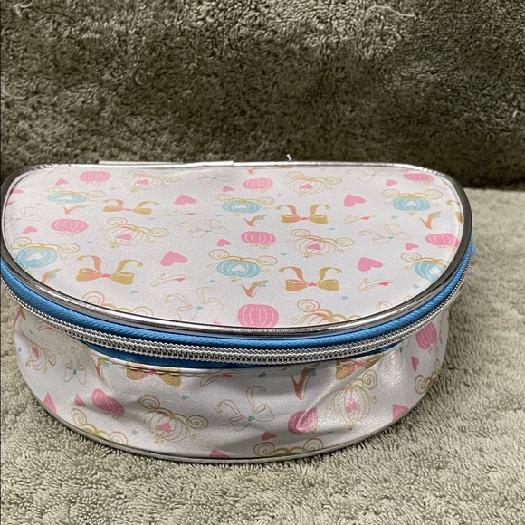 Disney Cinderella Kids Accessory Bag Set - Picture 8 of 9